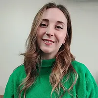 Fotografía de perfil de Pía Delgado, psicólogo clínico especialista en psicoterapia online